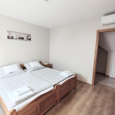 Eckhardt Vendégház Villány Esterno foto